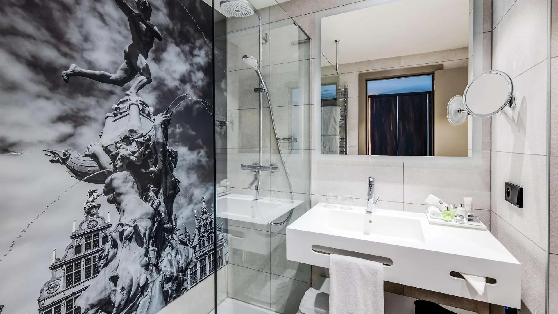 Nh Collection Antwerp Centre Hotel 4*,