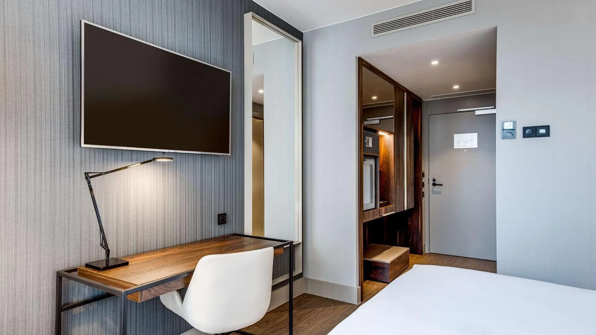 Nh Collection Antwerp Centre Hotel 4*,  Belgium